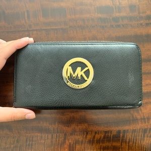 Black Michael Kors Wallet